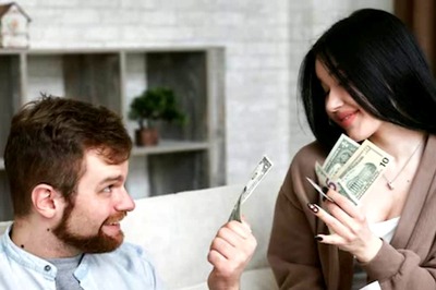 In Japan’s Kozukai Tradition, Wives Manage Finances And Give Pocketmoney To Husbands