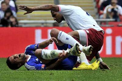 Ballack in pain as Germany cruise in World Cup