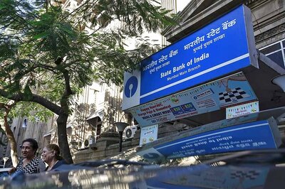 SBI Cuts Saving Account Rate by 0.5% on Balance up to Rs 1 Crore