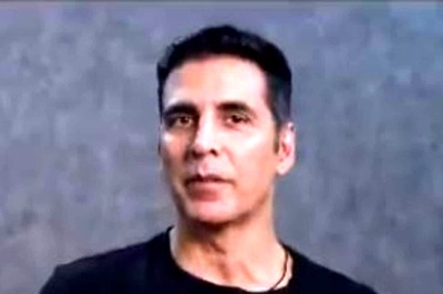 Akshay Kumar's Mother Critical in Mumbai Hospital, Actor Flies Back from Shoot in UK: Report