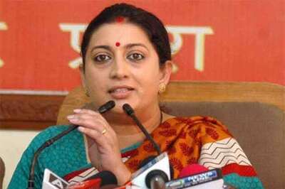 Centres will be set up to promote Hindi: Smriti Irani