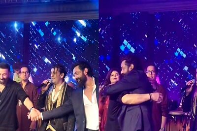 Emotional Sunny Deol, Bobby Deol Hug Each Other At Karan Deol's Reception, Video Goes Viral; Watch