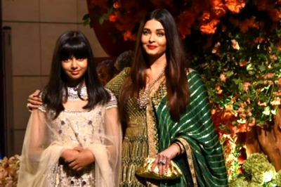 Aishwarya Rai Bachchan and Aaradhya Bachchan Set Stylish Mother-Daughter Goals in Manish Malhotra Outfits