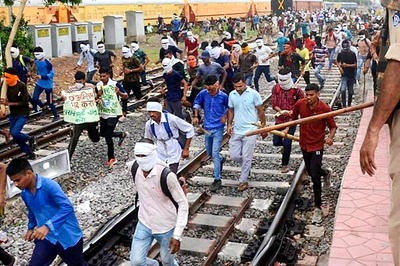 'Agnipath' Protest: 200 Train Services Hit, 35 Cancelled Across Country After Violence in Bihar, Telangana