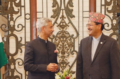 India to Provide USD 75 Million to Nepal for Earthquake Reconstruction Efforts