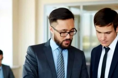 Does Praising An Employee Elevate Their Performance? This Study Has An Answer