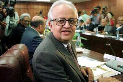 Former RBI Governor Bimal Jalan Blames Yes Bank for Crisis at Private Lender