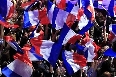 French election gag sparks fun and fury on web