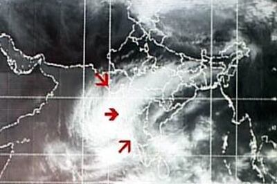 Cyclone Phyan to bring heavy rains to Mumbai