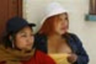 Prostitutes sew lips during hunger strike