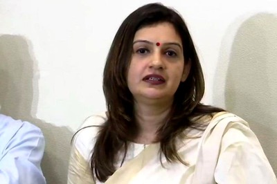 Shiv Sena MP Priyanka Chaturvedi Writes to President Demanding CRPF Cover for Hathras Victim's Family
