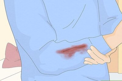 How to Bandage a Wound During First Aid
