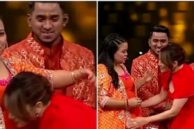 Madhuri Dixit Hugs, Kisses Bharti's Baby Bump on Hunarbaaz: Desh Ki Shaan