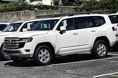 2022 Toyota Land Cruiser LC300 SUV Images Leaked Ahead of Global Debut in May-End This Year