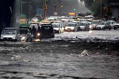 Heavy rains pound Delhi, Mumbai, AP, Karnataka