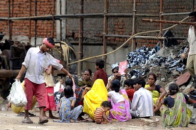 Subsidised Mid-Day Meals For labourers at Construction Sites in UP