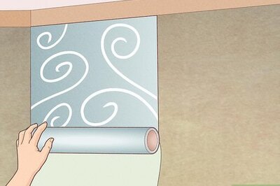 How to Cover Ugly Walls in a Rental