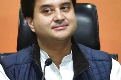 Civil Aviation Ministry Ready to Deal with New Omicron Variant: Jyotiraditya Scindia