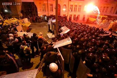 Ukraine claims rebels flushed from main stronghold